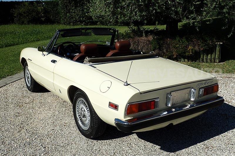 Alfa Romeo Spider 2.0 Veloce