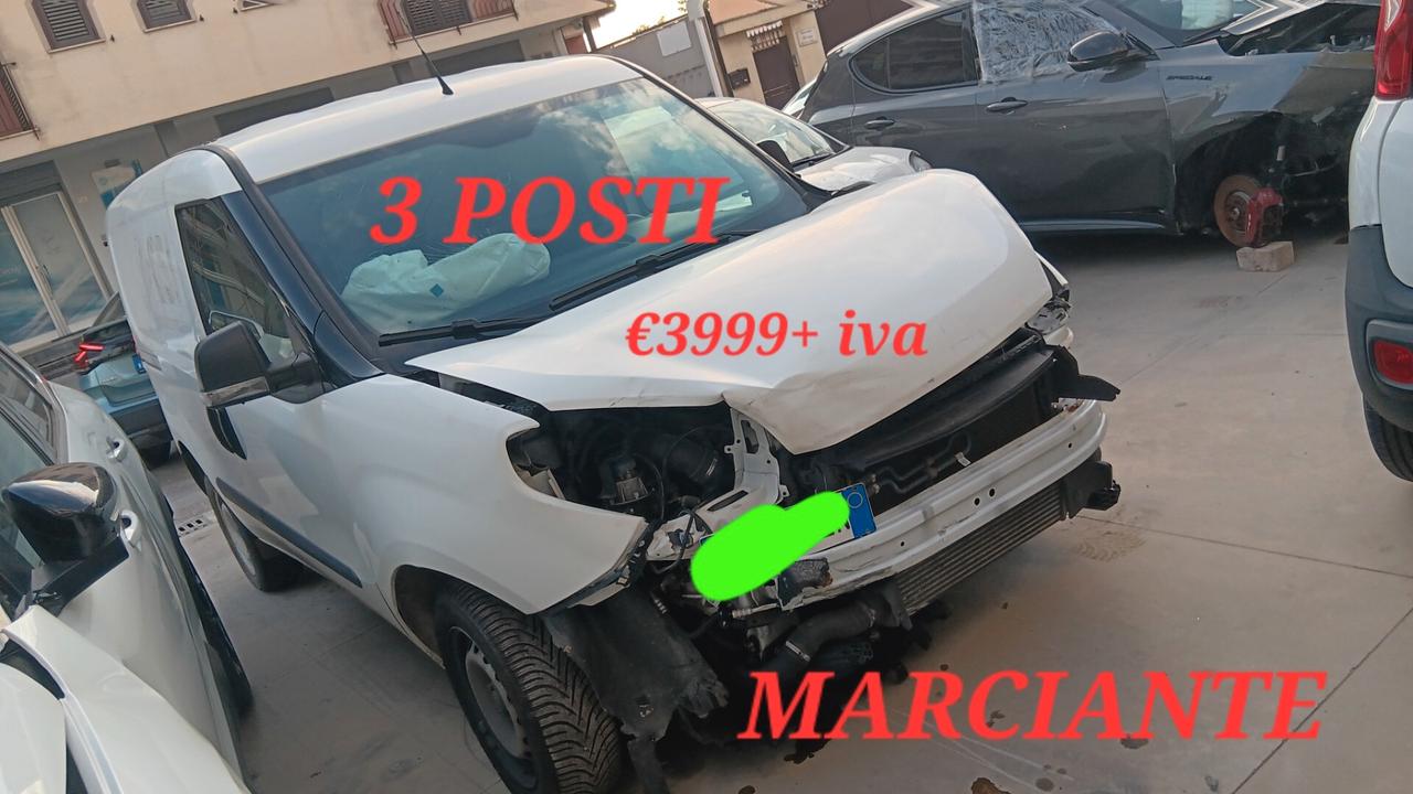 Fiat Doblo 3 posti incidentata sinistrata mondialcars 022