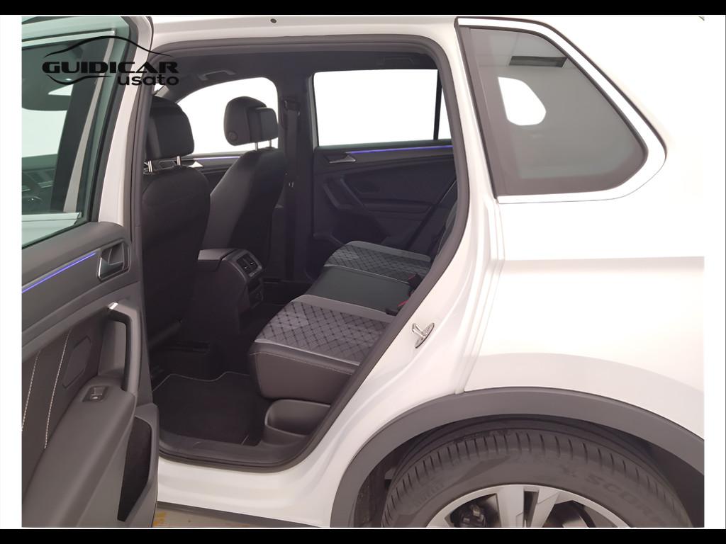 VOLKSWAGEN Tiguan II 2021 - Tiguan 2.0 tdi R-Line 4motion 150cv dsg