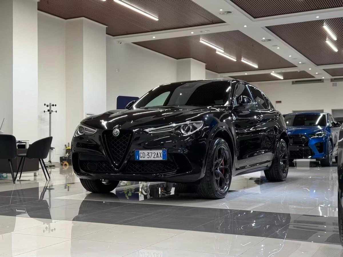 Alfa Romeo Stelvio 2.9 Bi-Turbo V6 510 CV AT8 Quadrifoglio