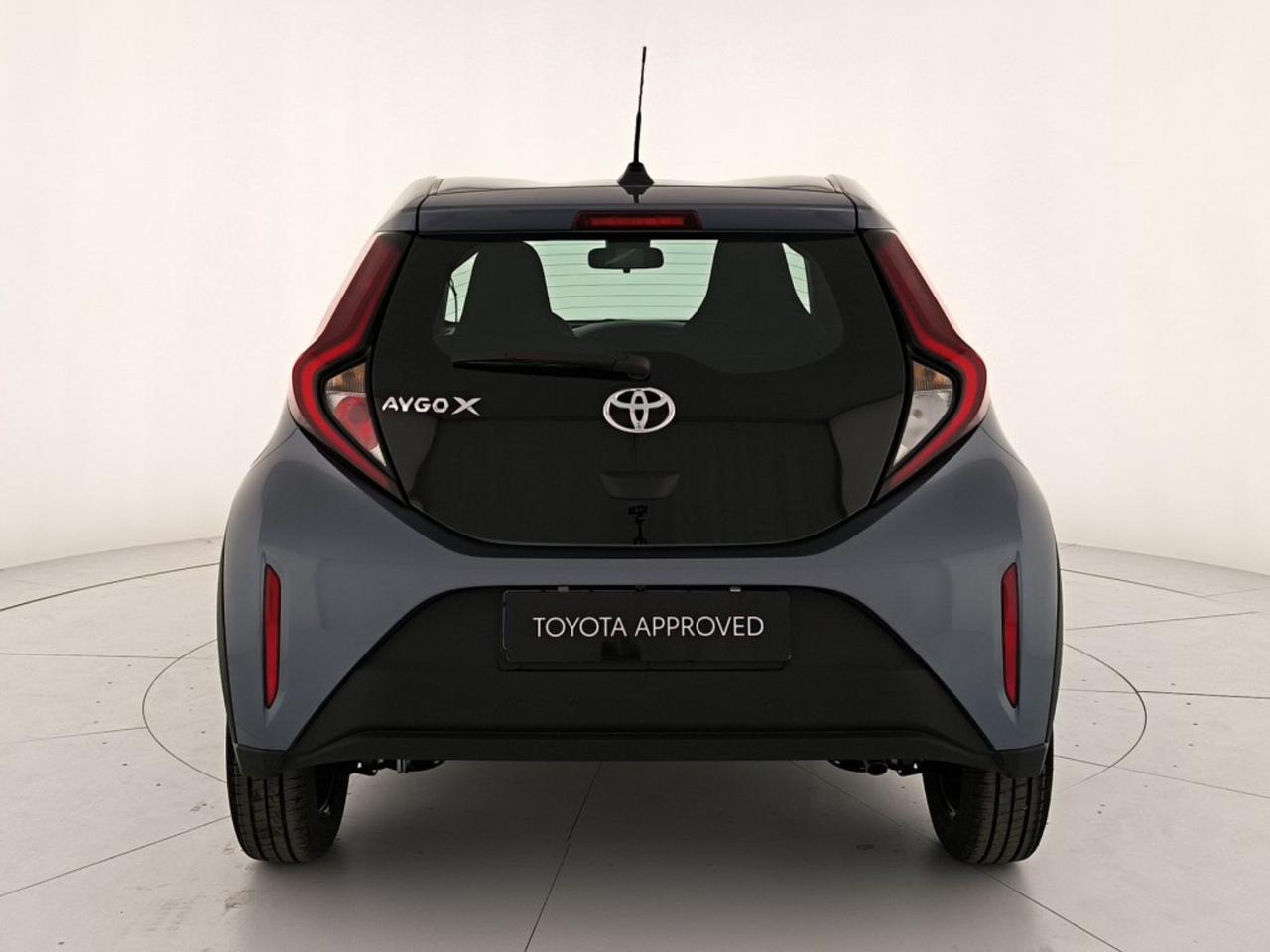 Toyota Aygo x 1.0 active 72cv s-cvt