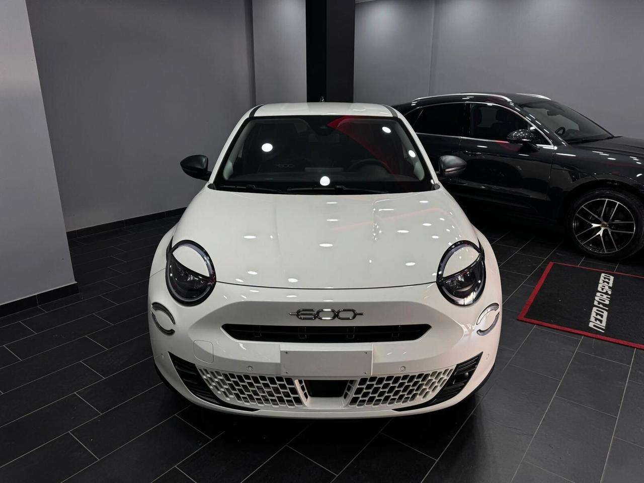 Fiat 600 Hybrid 100 CV DCT MHEV