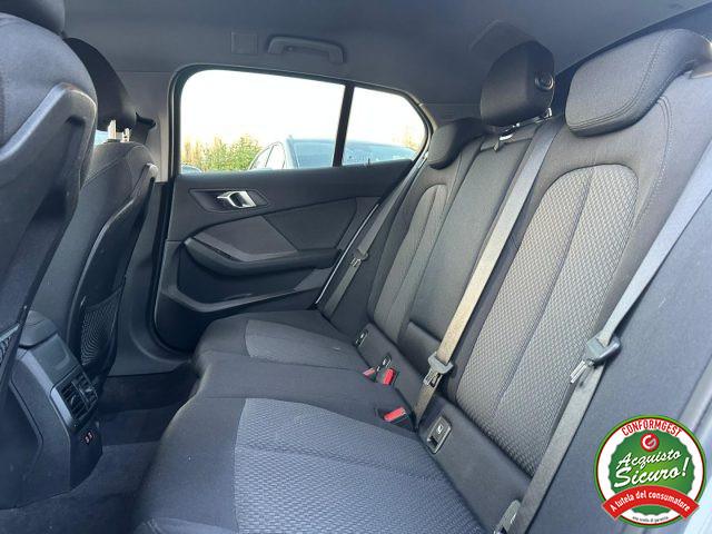 BMW 118 i 5p. Advantage Automatica Led