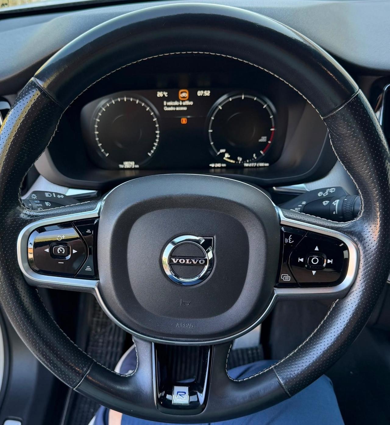 Volvo XC 60 XC60 D4 AWD R-design
