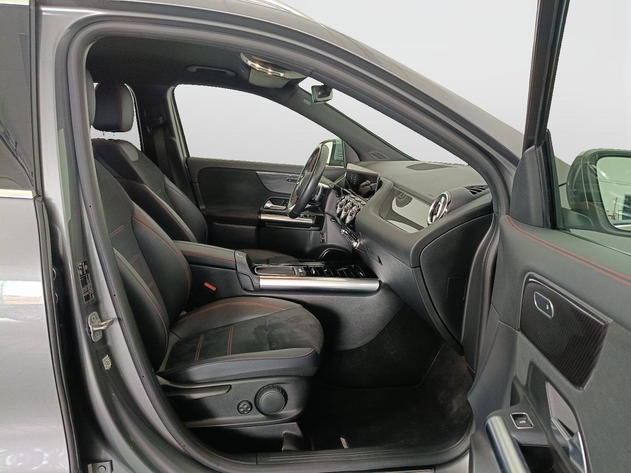 Mercedes-Benz GLA-H247 2023 - GLA 200 d AMG Line Premium 4matic auto