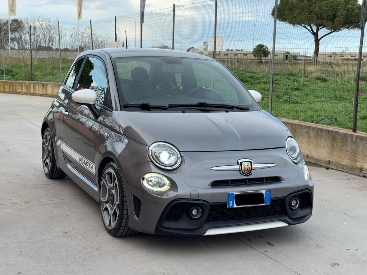 Abarth 595 1.4 Turbo T-Jet 165 CV Turismo
