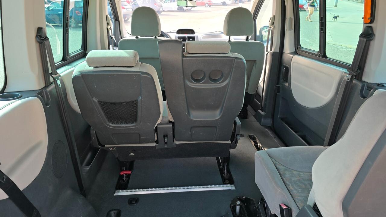 Peugeot Expert Tepee 2.0 HDi 120CV Pedana disabili 8 Posti