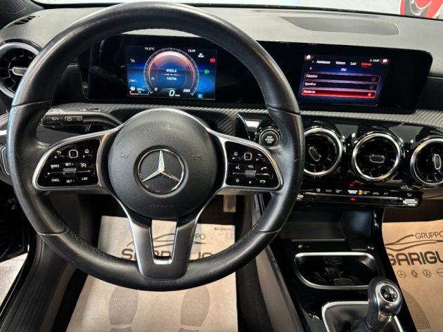 MERCEDES-BENZ A 180 d Executive Full Optional