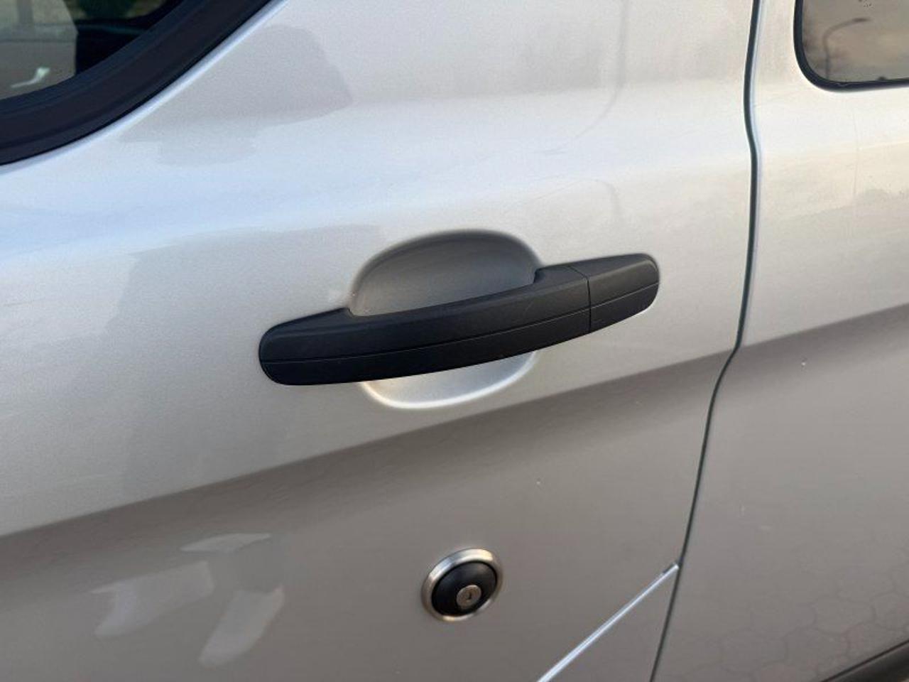 Ford Transit Custom 320 2.0 EcoBlue 130 PC Combi Trend 9 posti + IVA