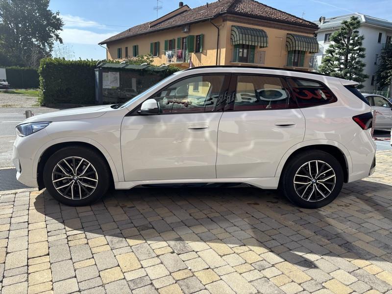 BMW X1 sdrive18d auto FULL LED-NAVI-CAM-18"