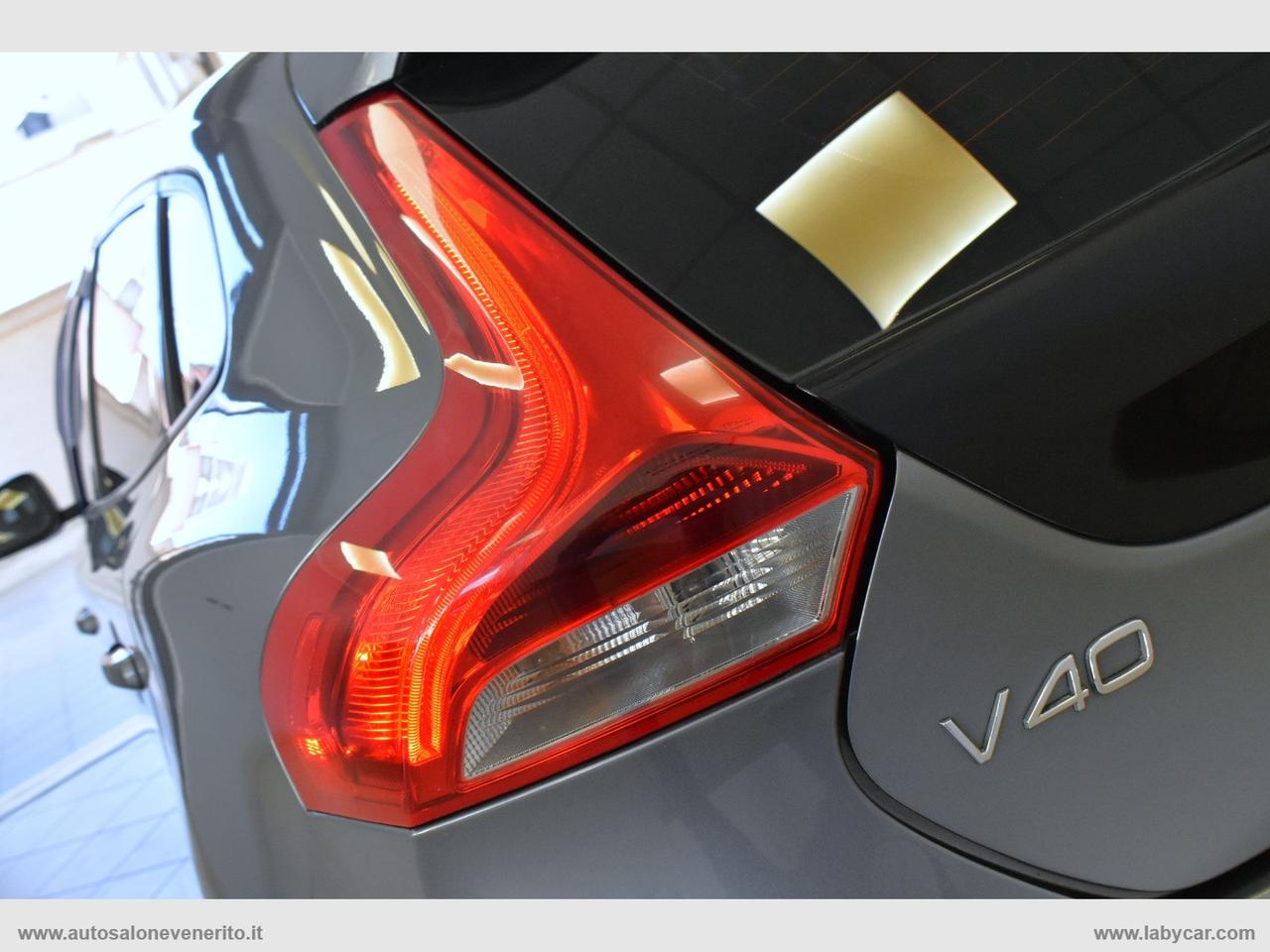VOLVO V40 D2 1.6 Summum