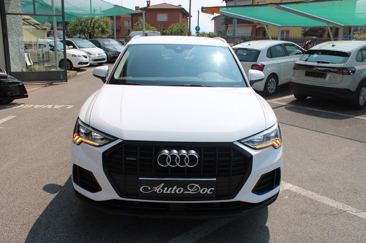 Audi Q3 40 TFSI QUATTRO 4X4 S-tronic Business IVA ESPOSTA 100%