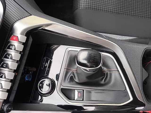 Peugeot 3008 BlueHDi 130 S&S Business