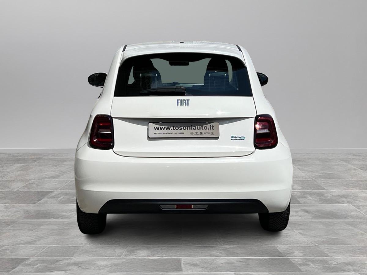FIAT 500e 23,65 kWh (Red)