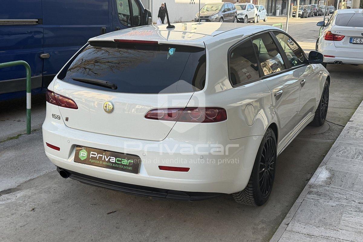 ALFA ROMEO 159 2.0 JTDm Sportwagon Distinctive