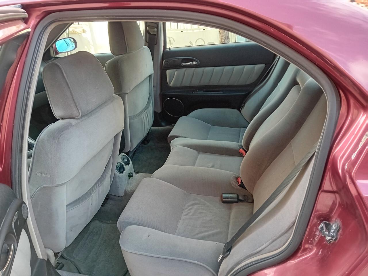 Alfa Romeo 166 2.4 JTD cat Distinctive