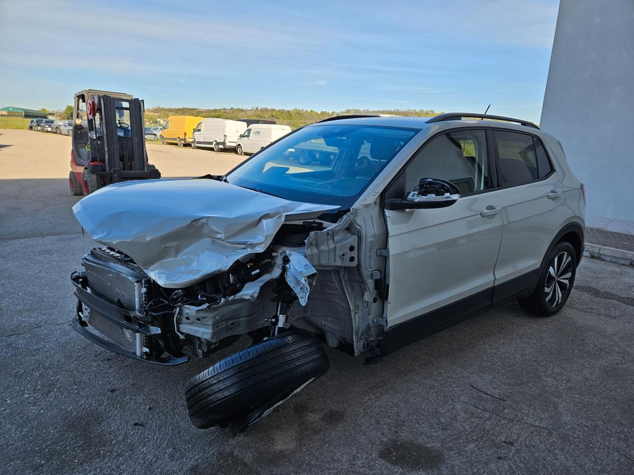 Volkswagen T-Cross 1.0 tsi Life 115cv INCIDENTATA