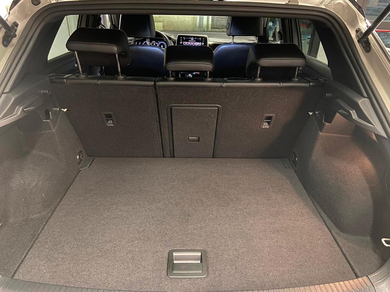 Volkswagen T-Roc 1.5 TSI ACT 150CV DSG R-Line