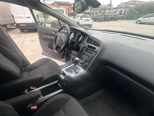 Peugeot 5008 1.6 hdi 8v Tecno 112cv robot 7 POSTI