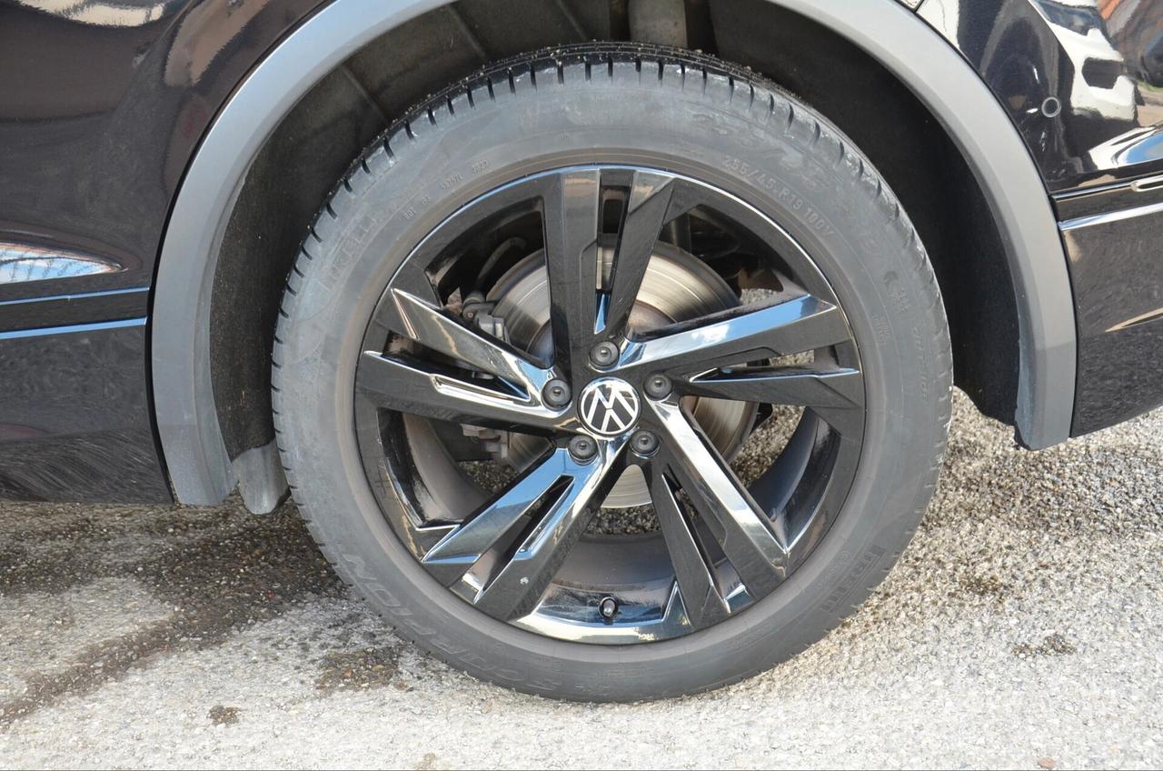 Volkswagen Tiguan 2.0 TDI 150 CV DSG R-Line