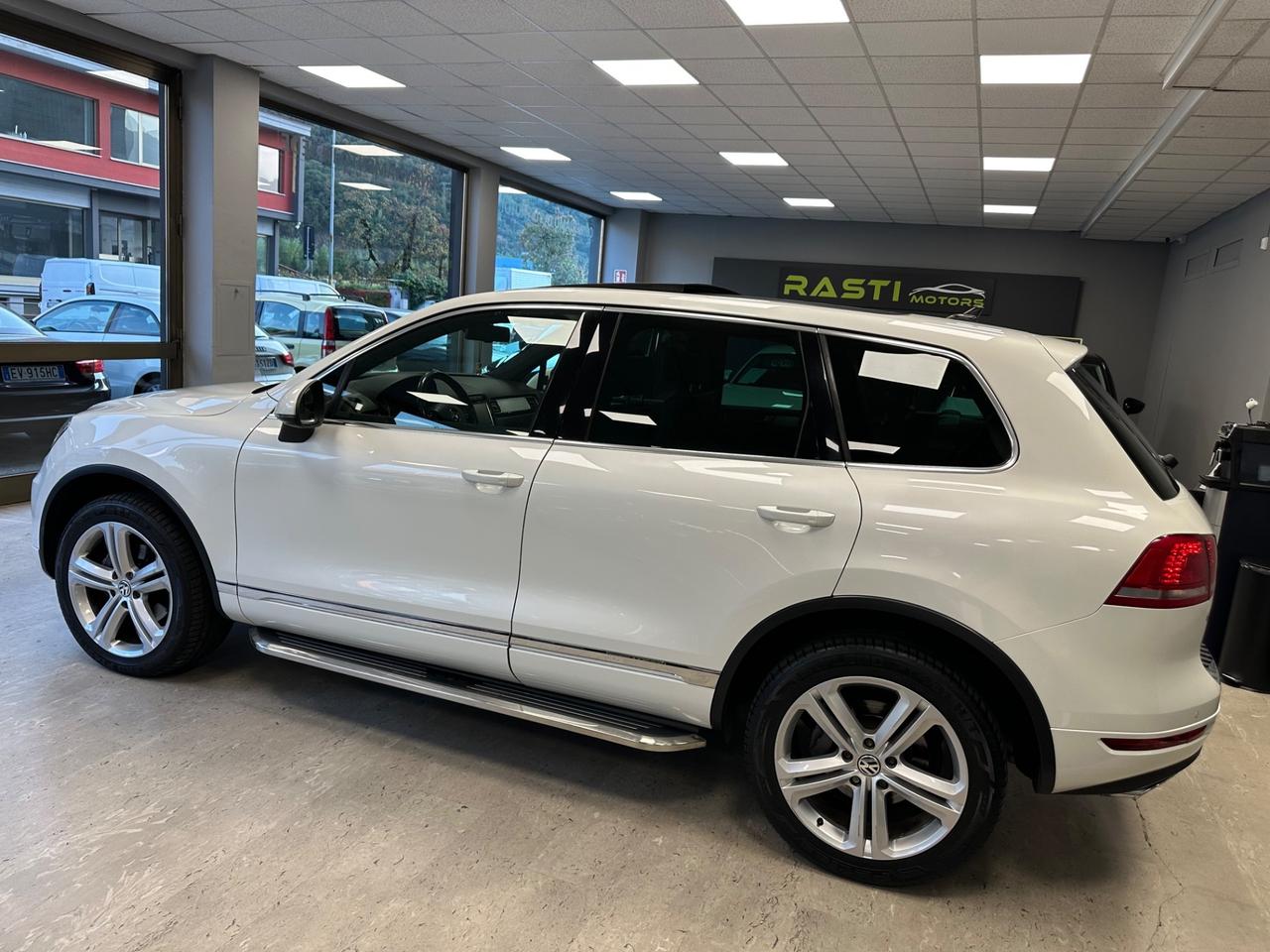 Volkswagen Touareg 3.0 TDI 245 CV tiptronic BlueMotion Techn. Executive