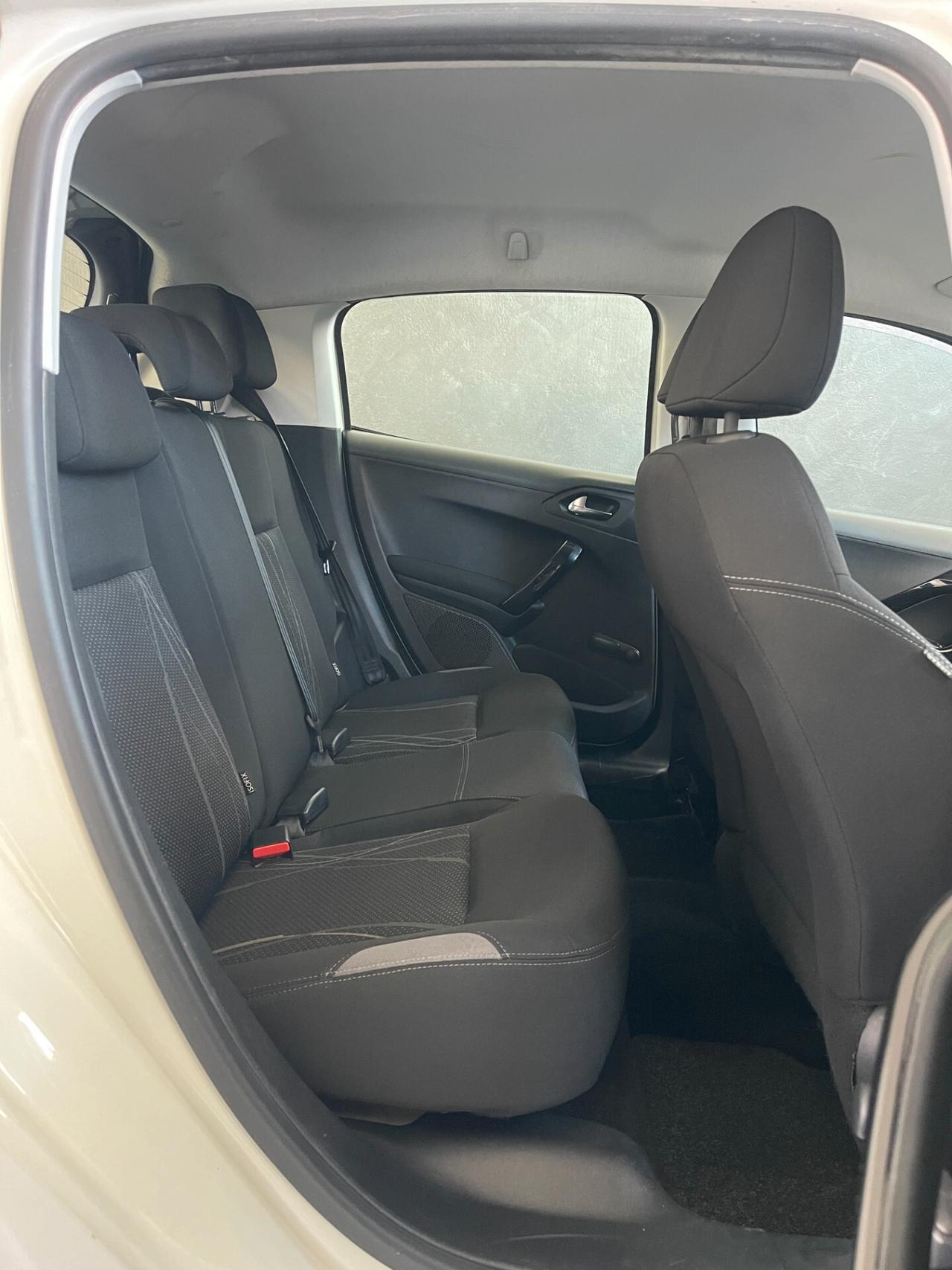 Peugeot 208 1.2 VTi 82 CV 5 porte Active