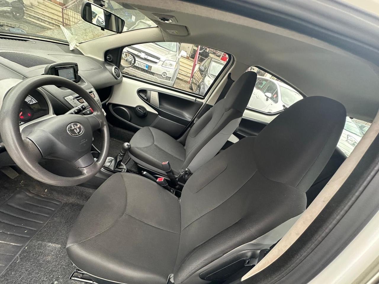 Toyota Aygo 1.0 benzina