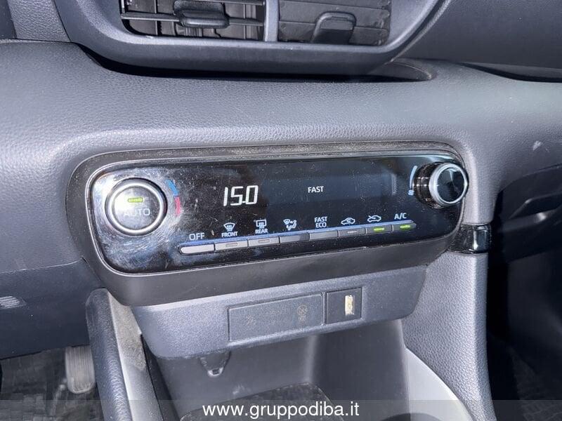 Toyota Yaris IV 2020 1.5h Active