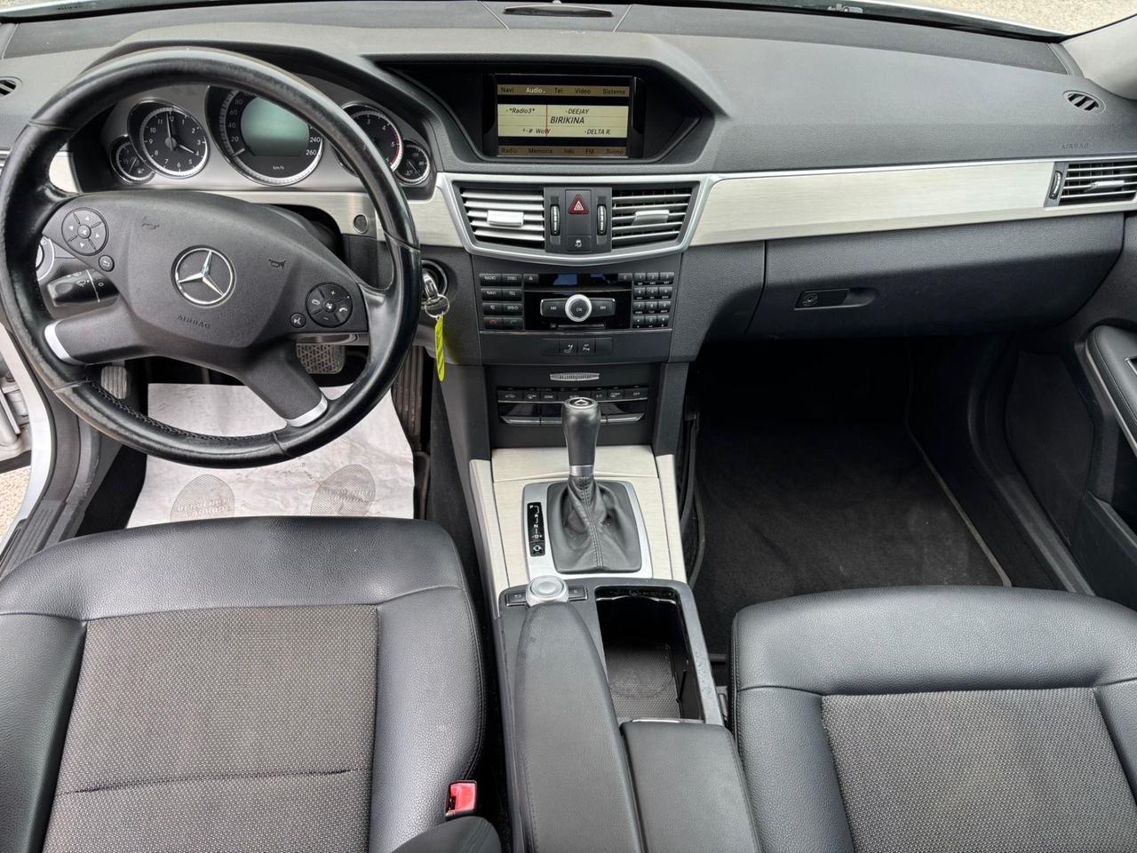 Mercedes-benz E 220 CDI BlueEFFICIENCY Avantgarde AMG