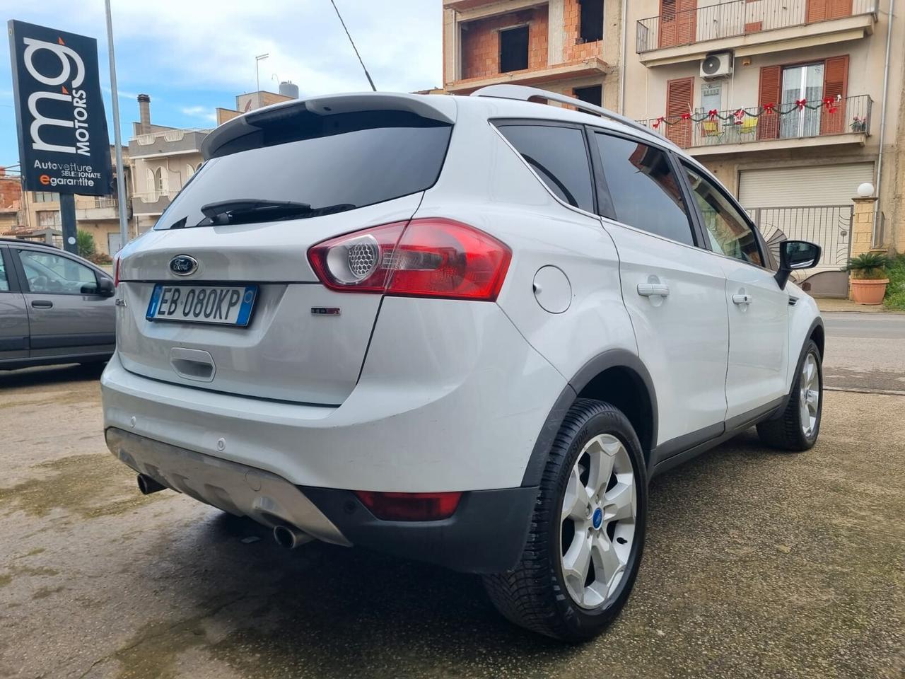 Ford Kuga 2.0 TDCi 163 CV TETTUCCIO E NAVISAT
