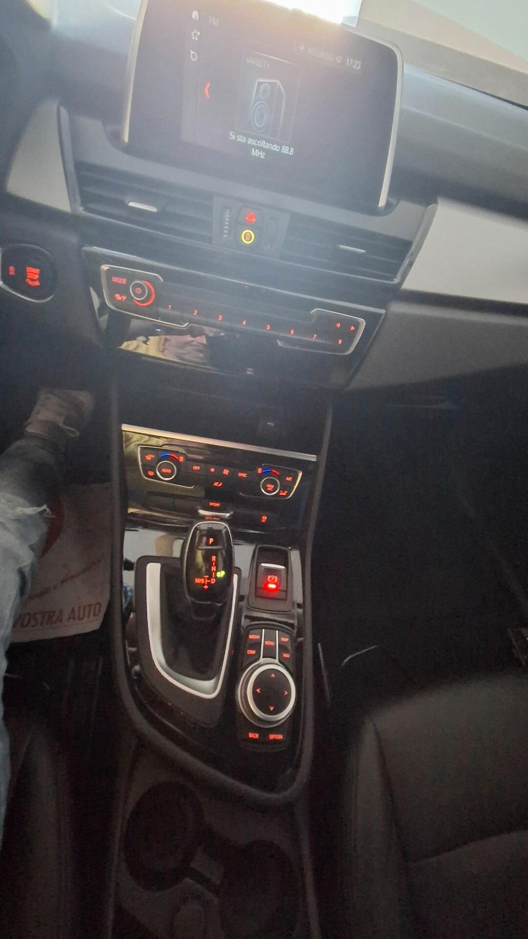 Bmw 2er Active Tourer 216d Msport