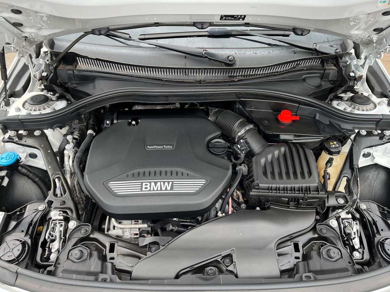 Bmw 116 116d 5p. Business Advantage