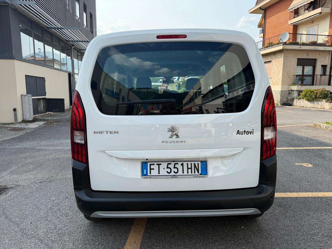 Peugeot Rifter BlueHDi 130CV S&S EAT8 Allure AUTOMATICO