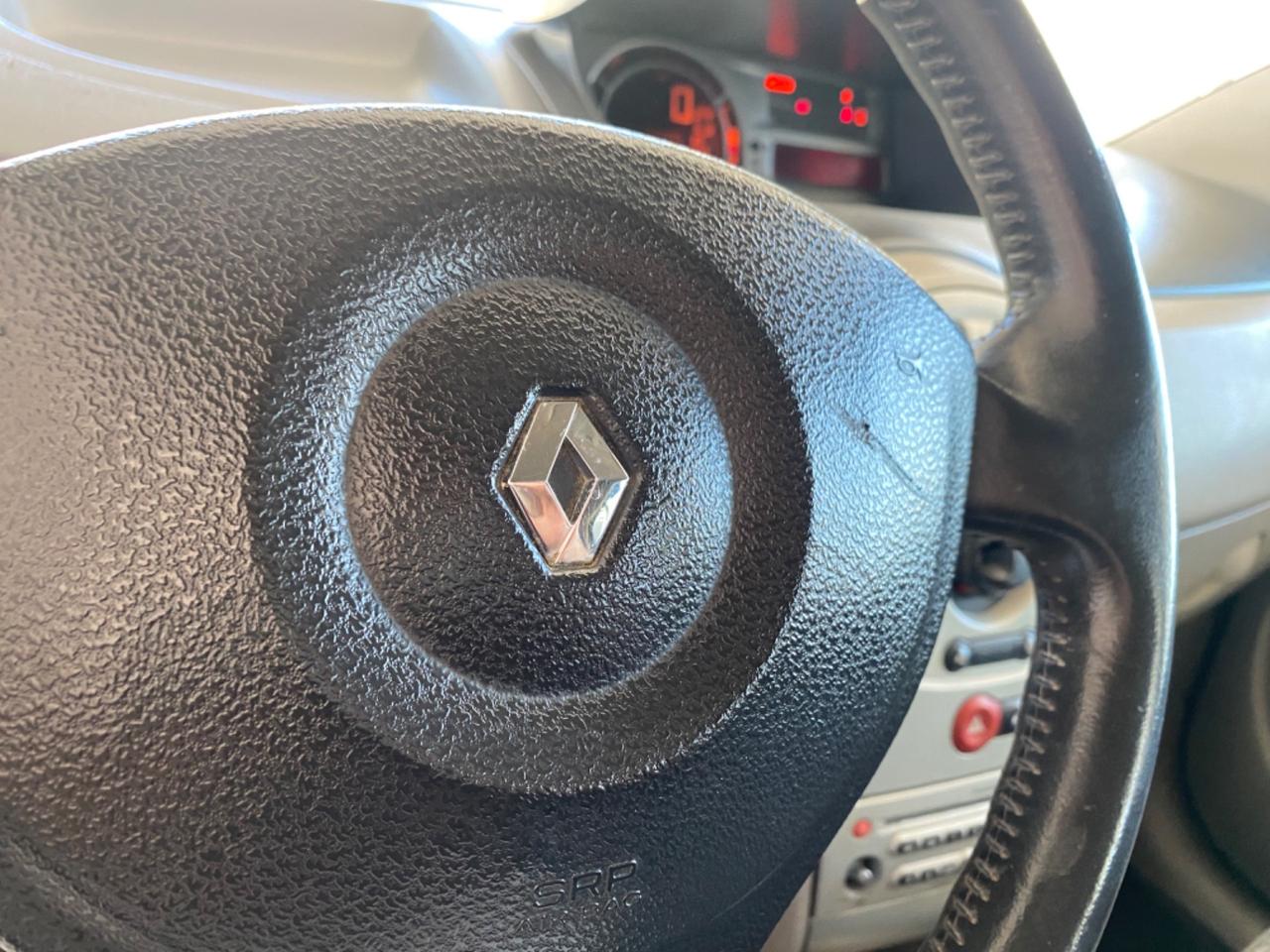 Renault Modus 1.5 dCi 85CV Confort Dynamique2006