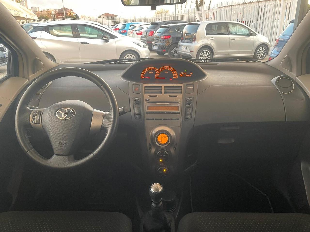 Toyota Yaris 1.3 5 porte Sol