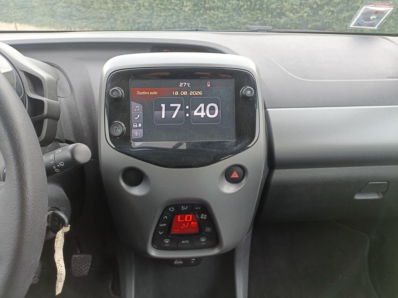 Toyota Aygo Connect 1.0 VVT-i 72 CV 5 porte x-clusiv