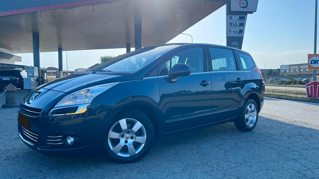 Peugeot 5008 1.6 HDi 112CV Business