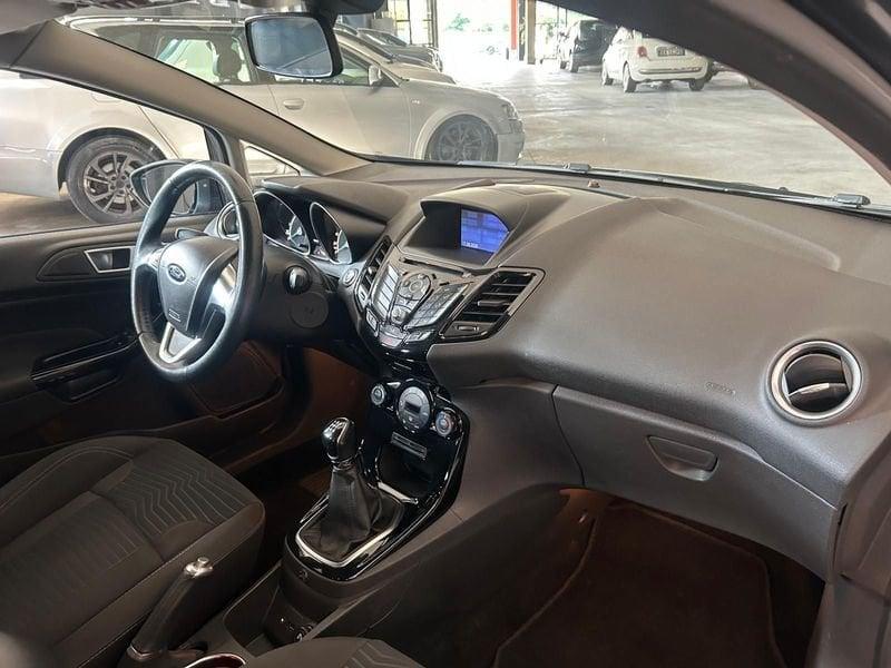 Ford Fiesta 1.5 TDCi 75CV 5P BLACK E WHITE EDITION