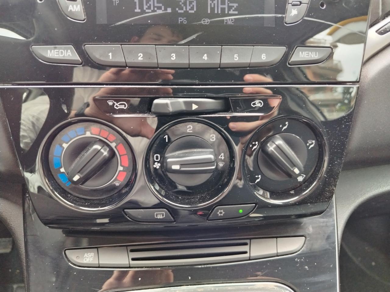 Lancia Ypsilon 1.2 69 CV 5 porte S&S Silver