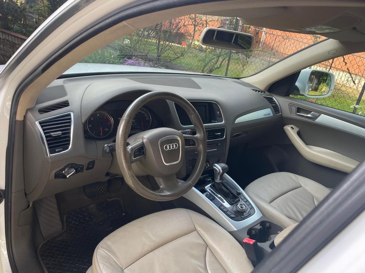 Audi Q5 3.0 TDI quattro S tronic //bp