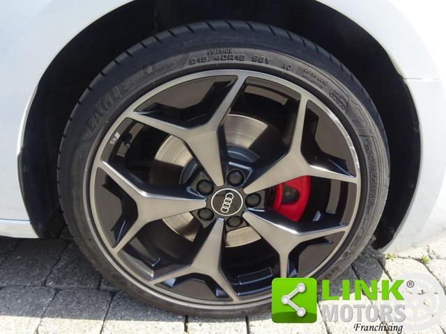 AUDI A1 SPB 40 TFSI S tronic Identity Black S Line