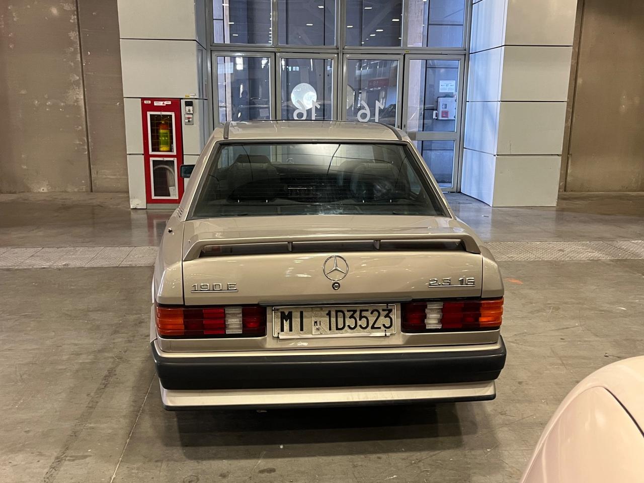 Mercedes 190 2.3 16v DA SISTEMARE