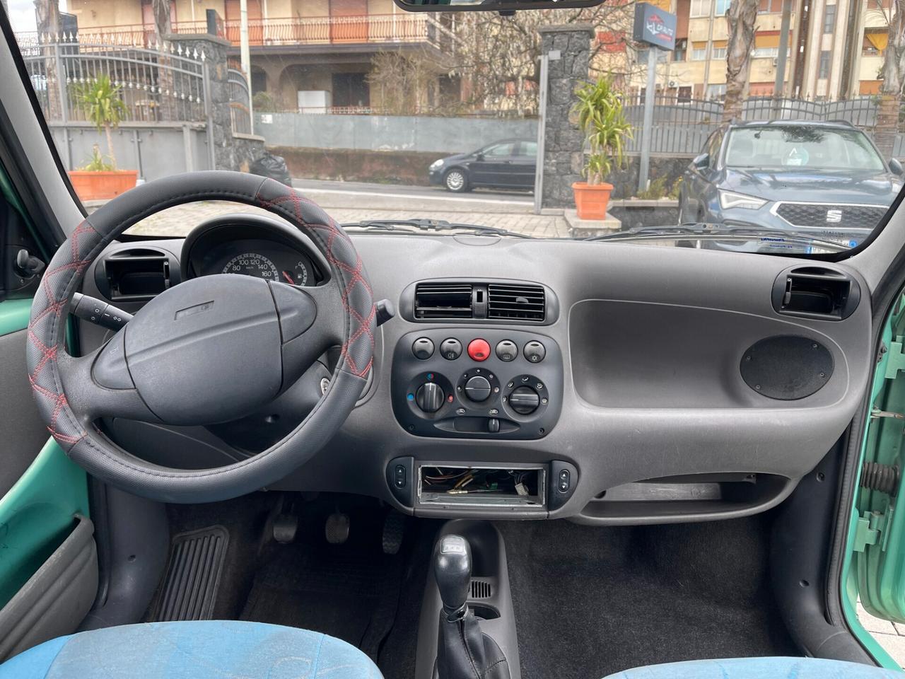 Fiat Seicento 1.1 con servosterzo e block system