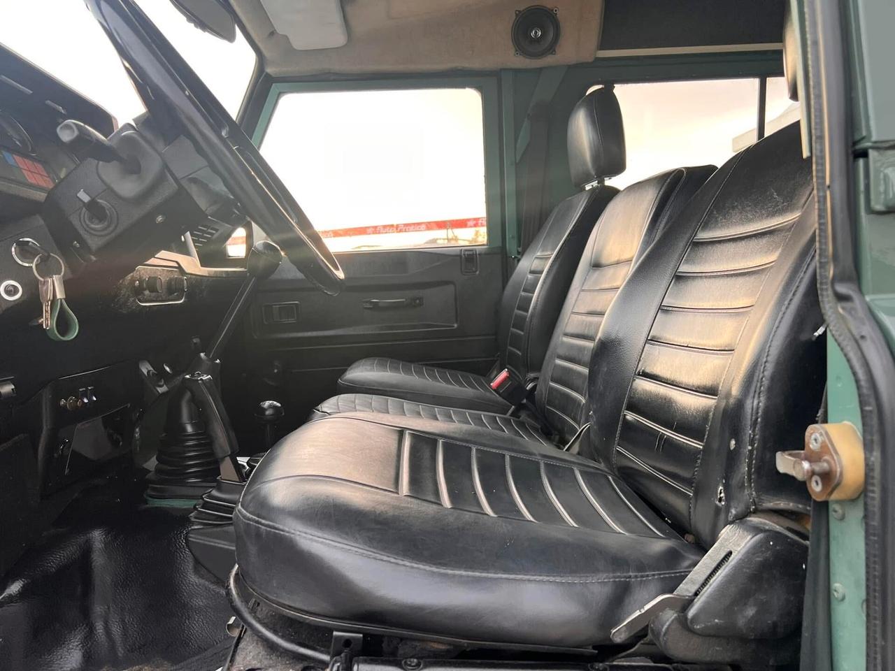 Land Rover Defender 90 diesel Hard-top