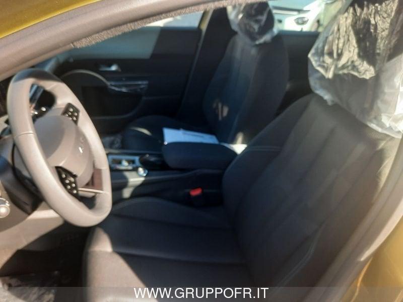 Lancia Ypsilon Hybrid e-DCT