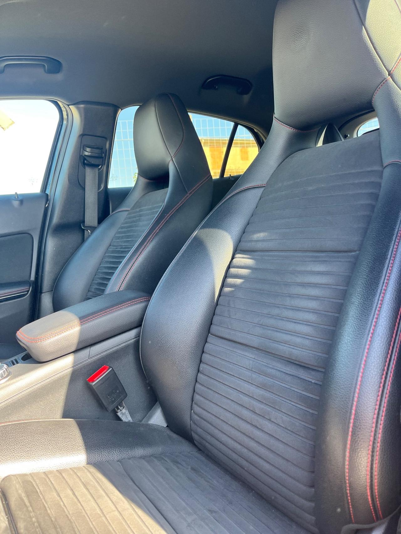 Mercedes-benz GLA 200 d Automatic 4Matic Premium 2017