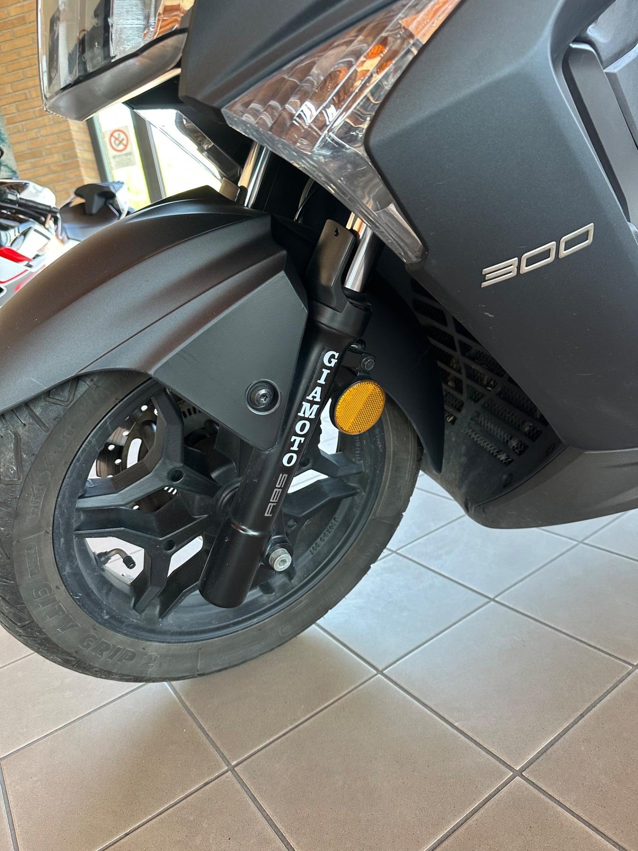Kymco X-Town 300i 300