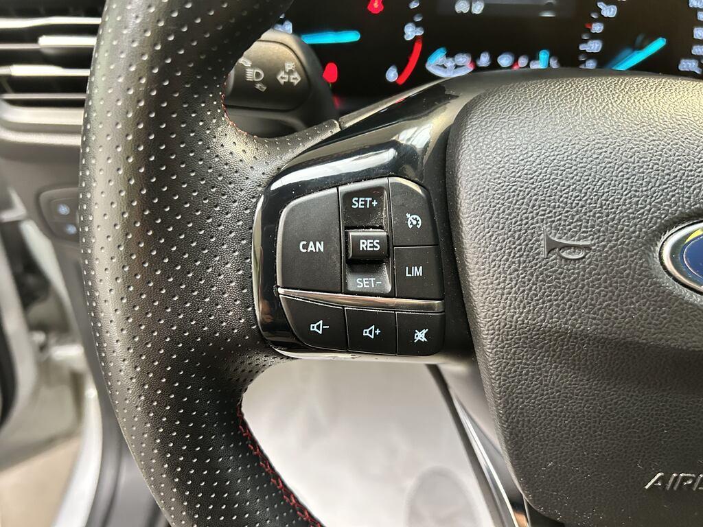 Ford Focus Wagon 1.5 EcoBlue ST-Line