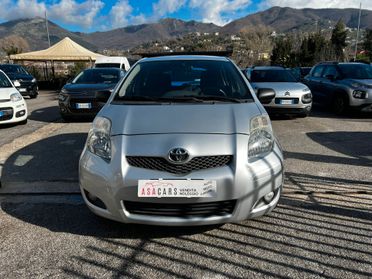 Toyota Yaris 1.0 5 porte