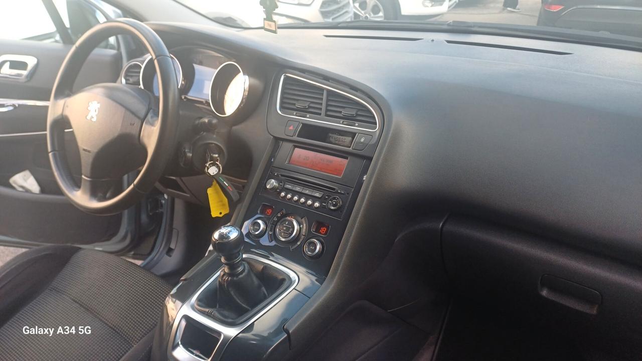 Peugeot 5008 1.6 HDi 112CV Tecno